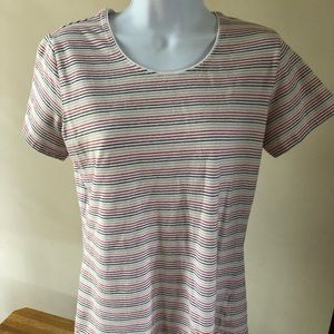 Ladies short-sleeve stretch tee.